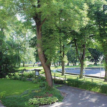 Bed and Breakfast Galeona Эльблонг Экстерьер фото